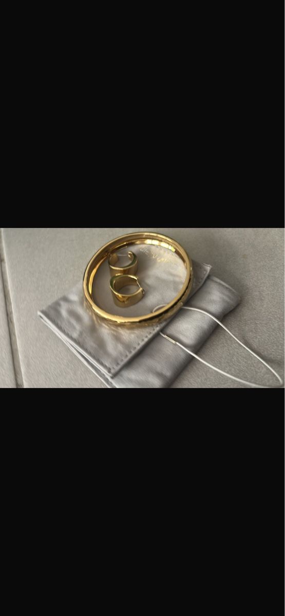 Calvin Klein Altri gioielli: Calvin Klein Schmuckset Gold  – Usato da Frick venduto da nikki09