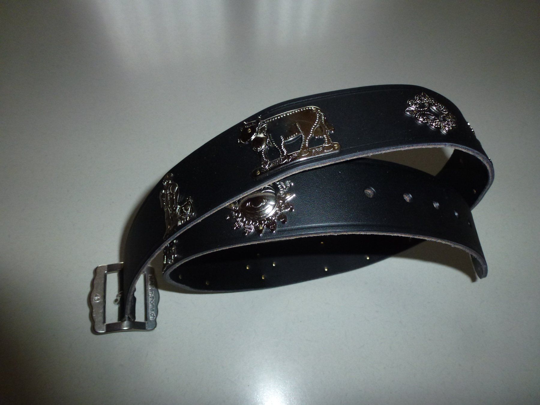 Cinture: Küeli-Hosengurt 4 cm Silber – Nuovo (secondo la descrizione) da Bürglen UR venduto da daisyxy5