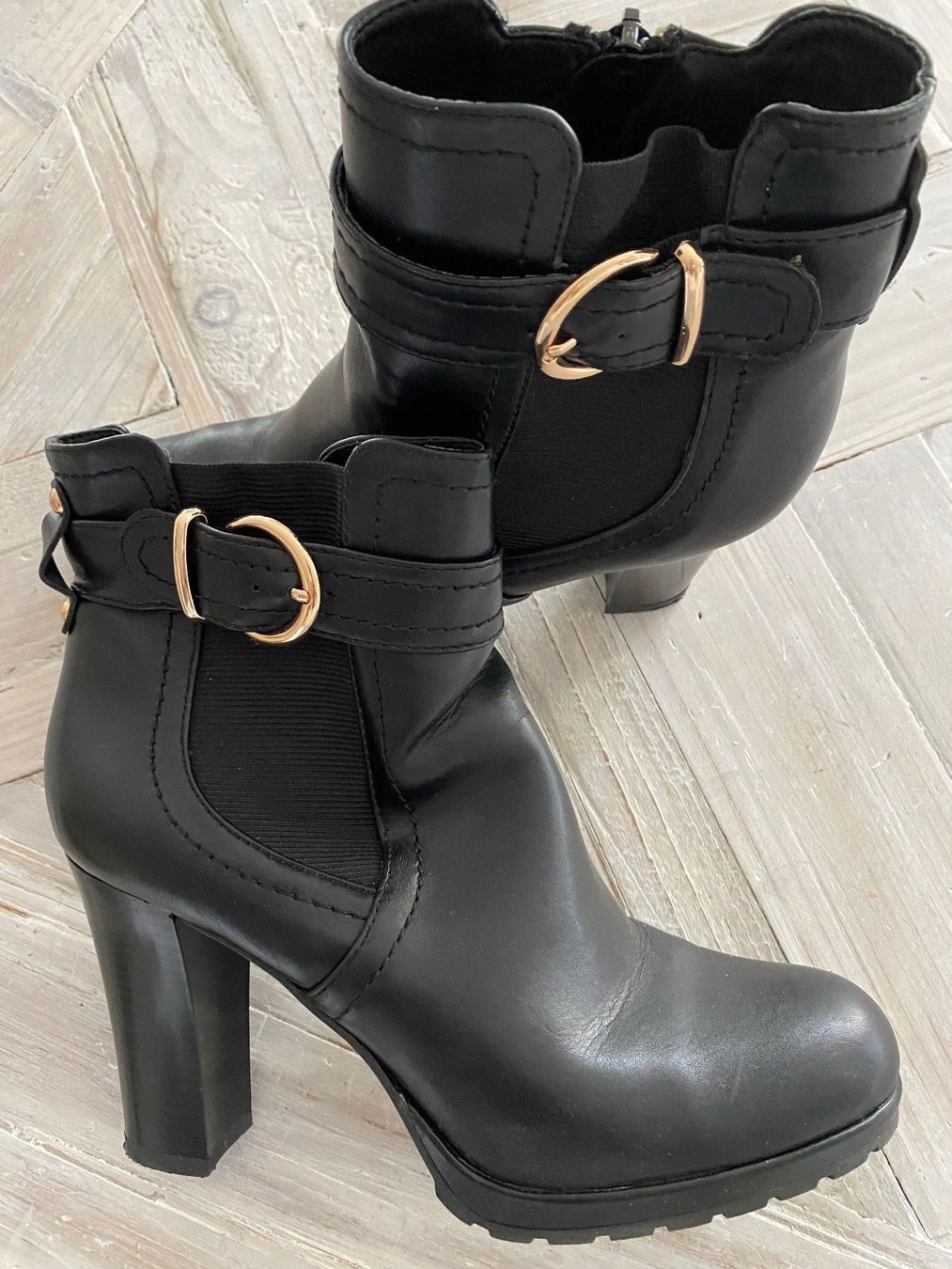 Damenschuhe: Plateau Stiefeletten – Gebraucht aus Wermatswil von -secondchance-