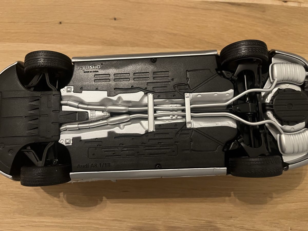 Kyosho Modellautos: Audi A8 1/18 Kyosho – Gebraucht aus Léchelles von Mlinspiration 6