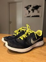 Nike Revolution 3 Laufschuhe Grösse 39