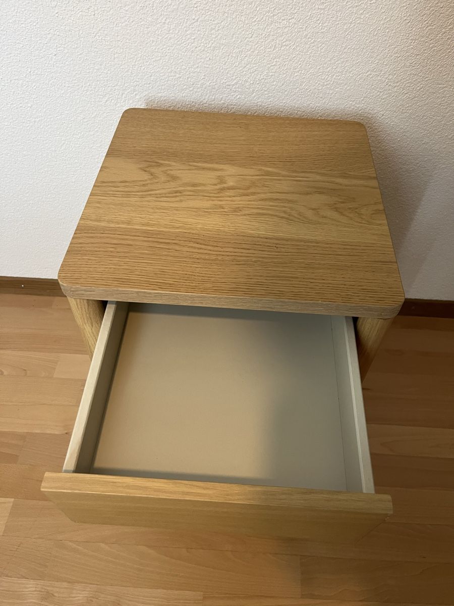 Tables de nuit: Wooden Nightstand Perfect Condition – Neuf (Voir description) à Stans par isa_8tm5 1