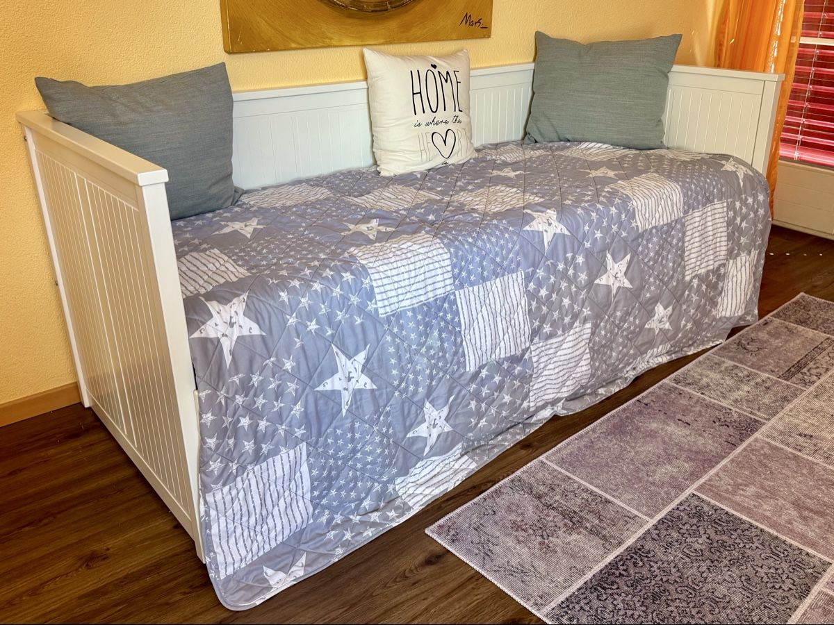 Betten: Bettsofa IKEA HEMNES – Gebraucht aus Hunzenschwil von tin001