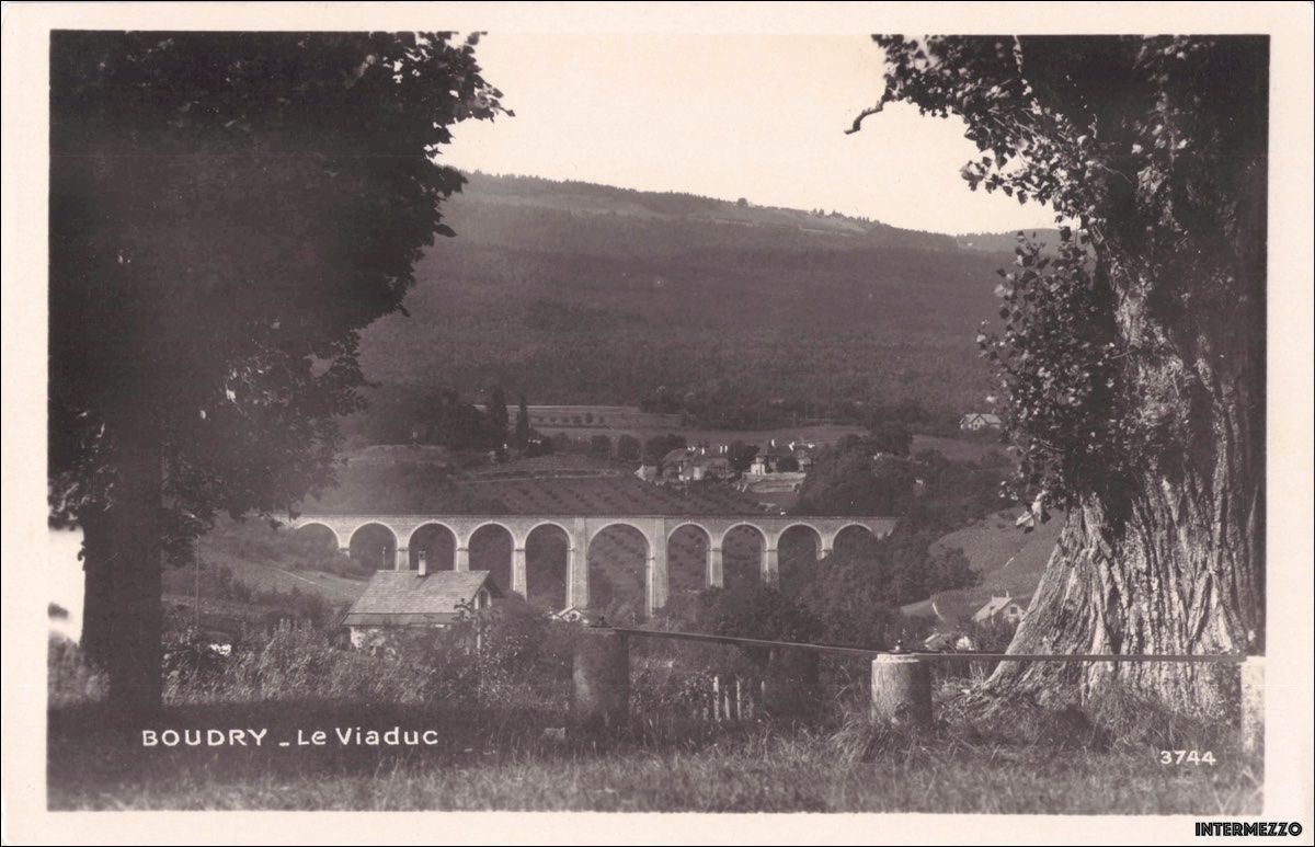 Cartes postales: Boudry NE // Le Viaduc – D'occasion à Basel par intermezzo12