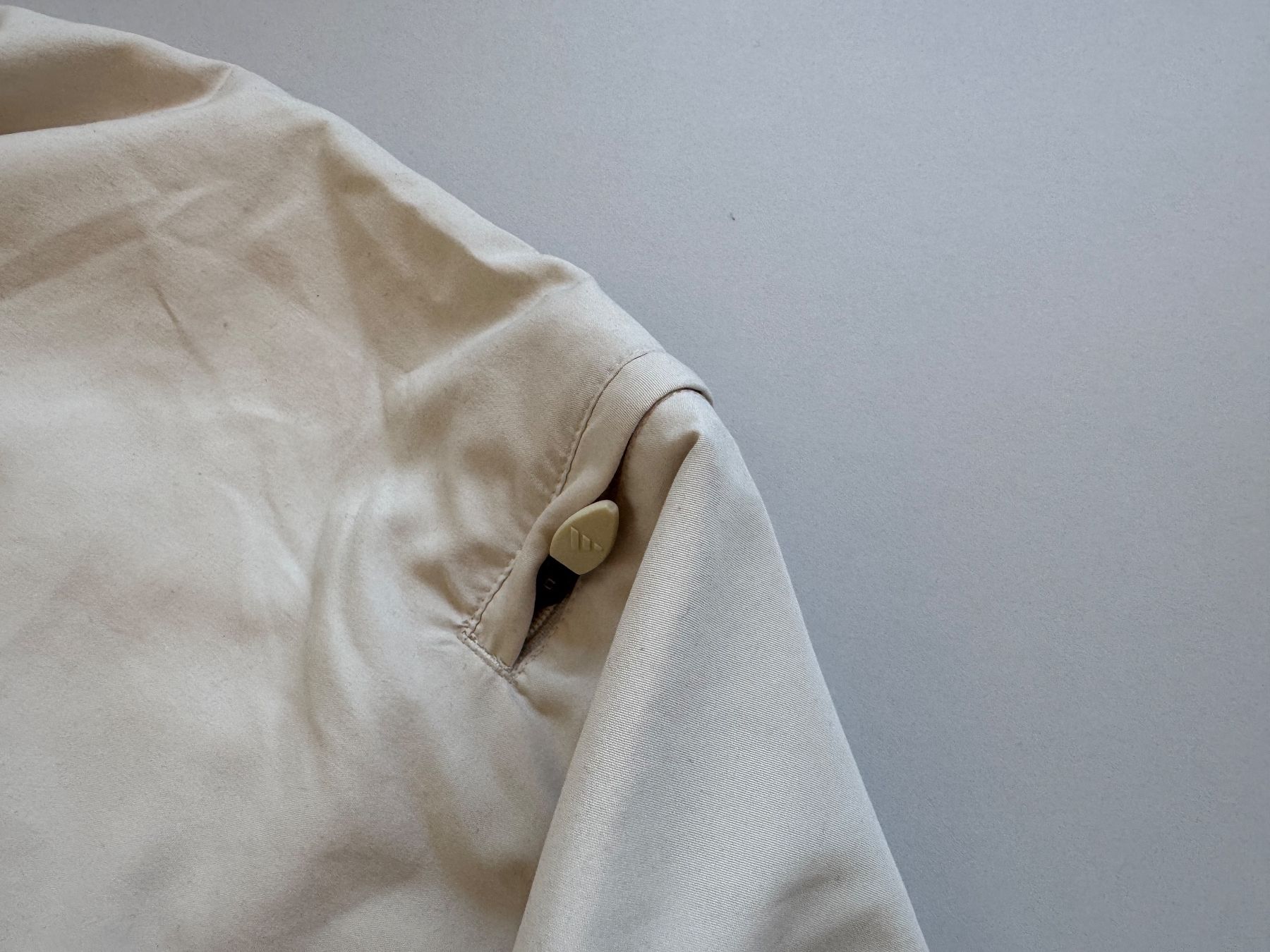 Adidas Giacche: Vintage Adidas Jacket Sz M – Usato da Neuchâtel venduto da _Easy_to_Find_ 3