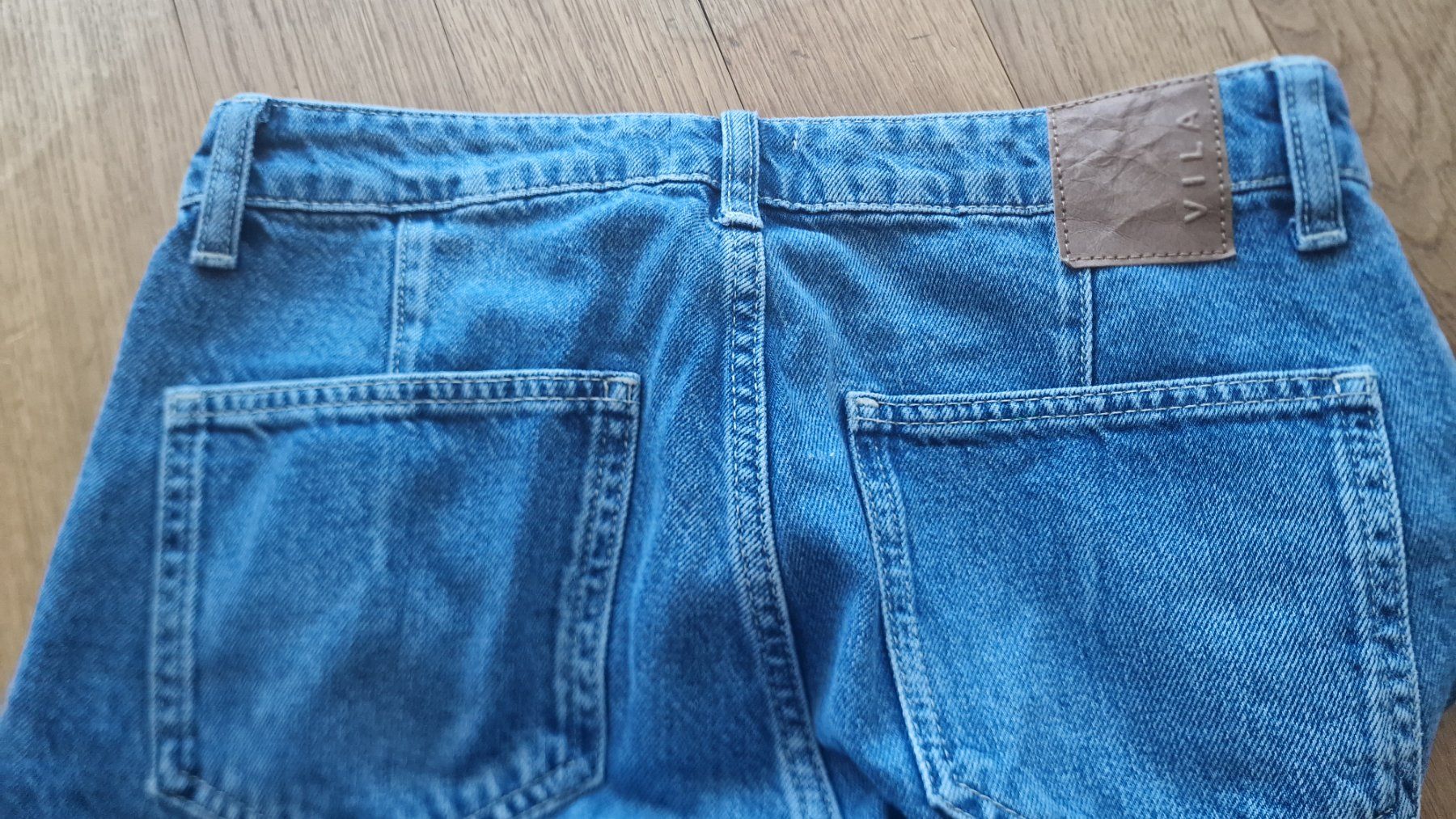 Jeans: Wide leg Jeans neuw. – Nuovo (secondo la descrizione) da Kerns venduto da onewayticket 1