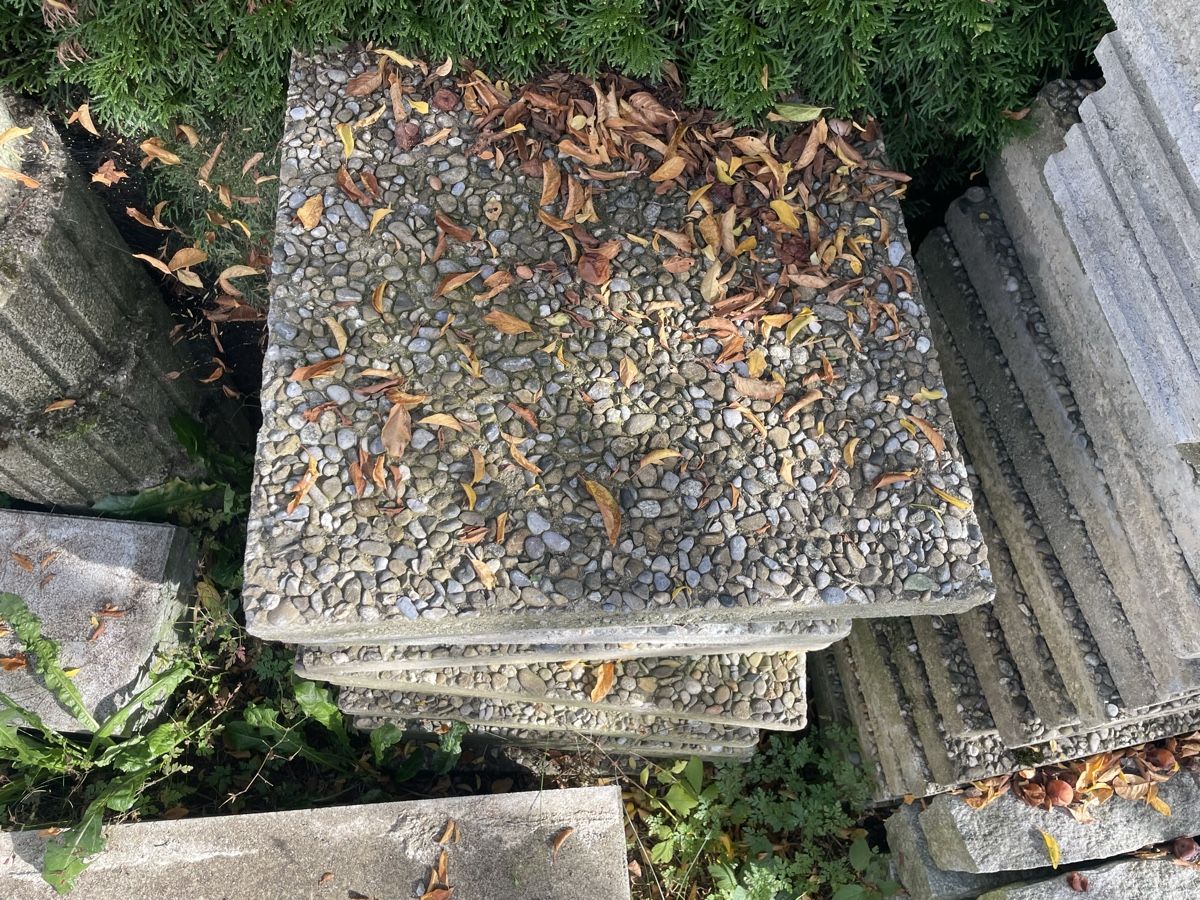 Revêtements de sol: Gartenplatten Waschbeton  – D'occasion à Unterlangenegg par anywear79