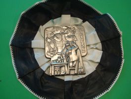 Fasnachtsplakette 1990 Zugsplakette Silber mit Rosette