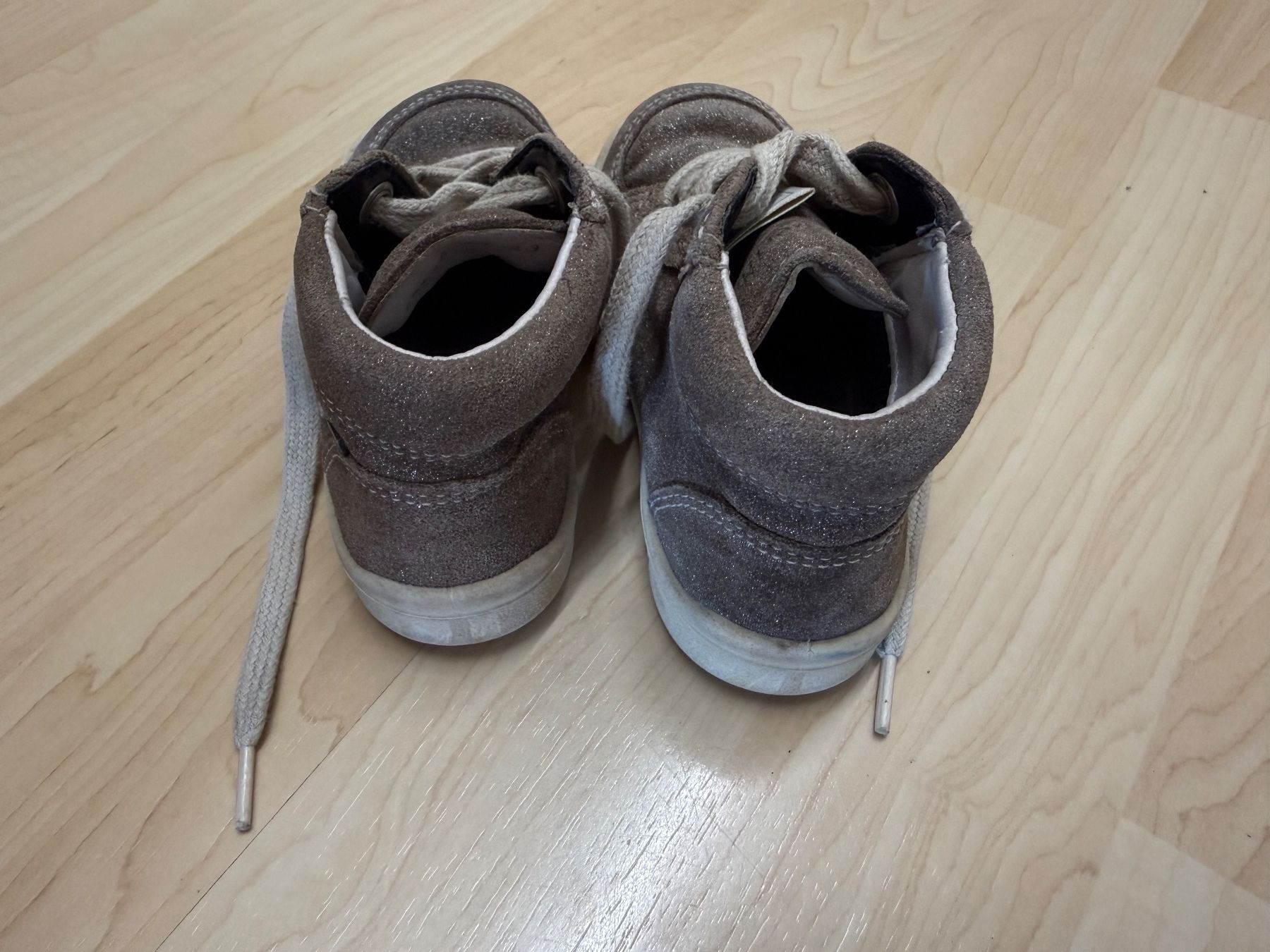 Superfit Scarpe per ragazze: Superfit Mädchenschuhe aus Leder Gr. 23 – Usato da Siebnen venduto da dte_9kmw 2