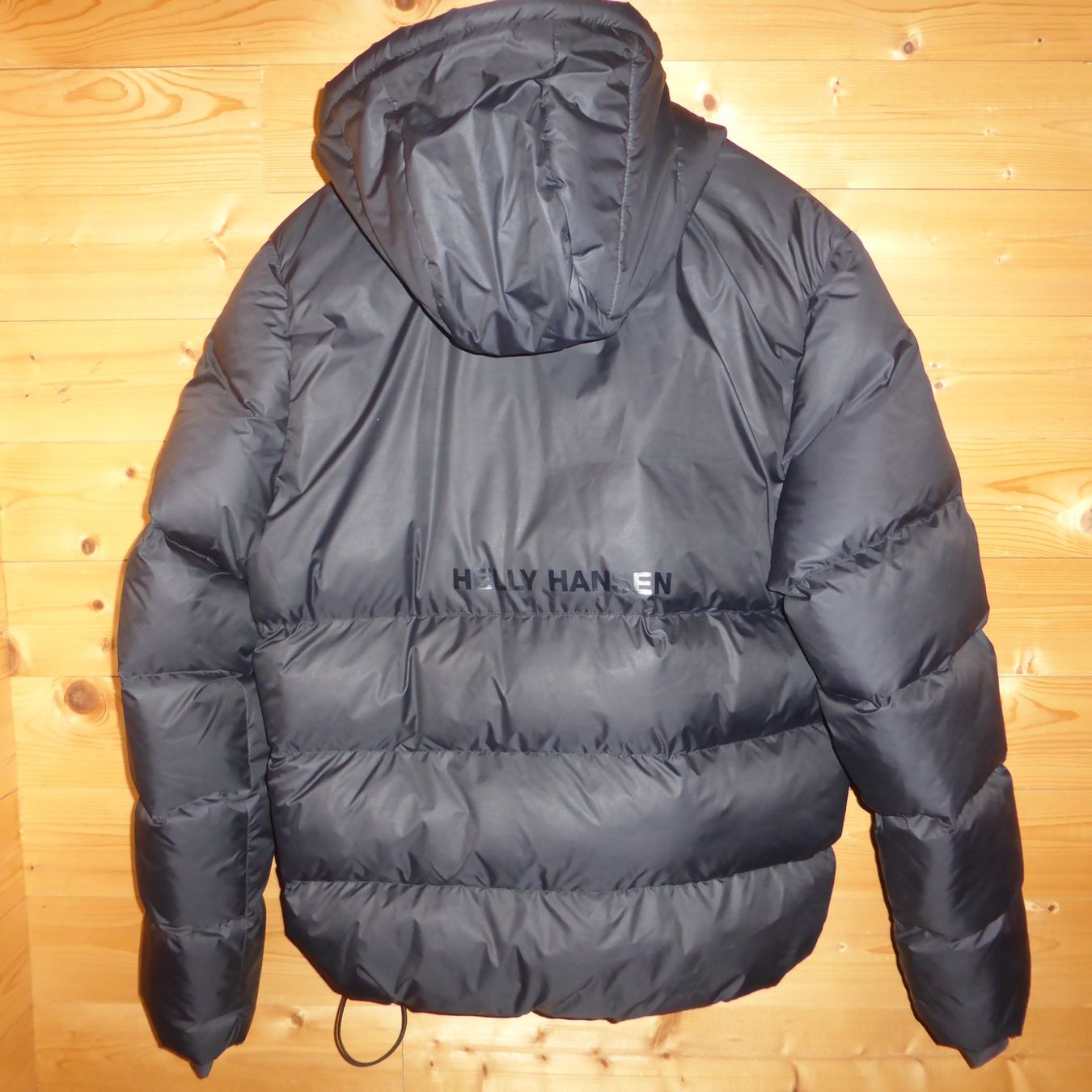 Helly Hansen Vestes: Winterjacke HELLY HANSEN, Gr. M – D'occasion à St.Gallen par regenbogen5 2