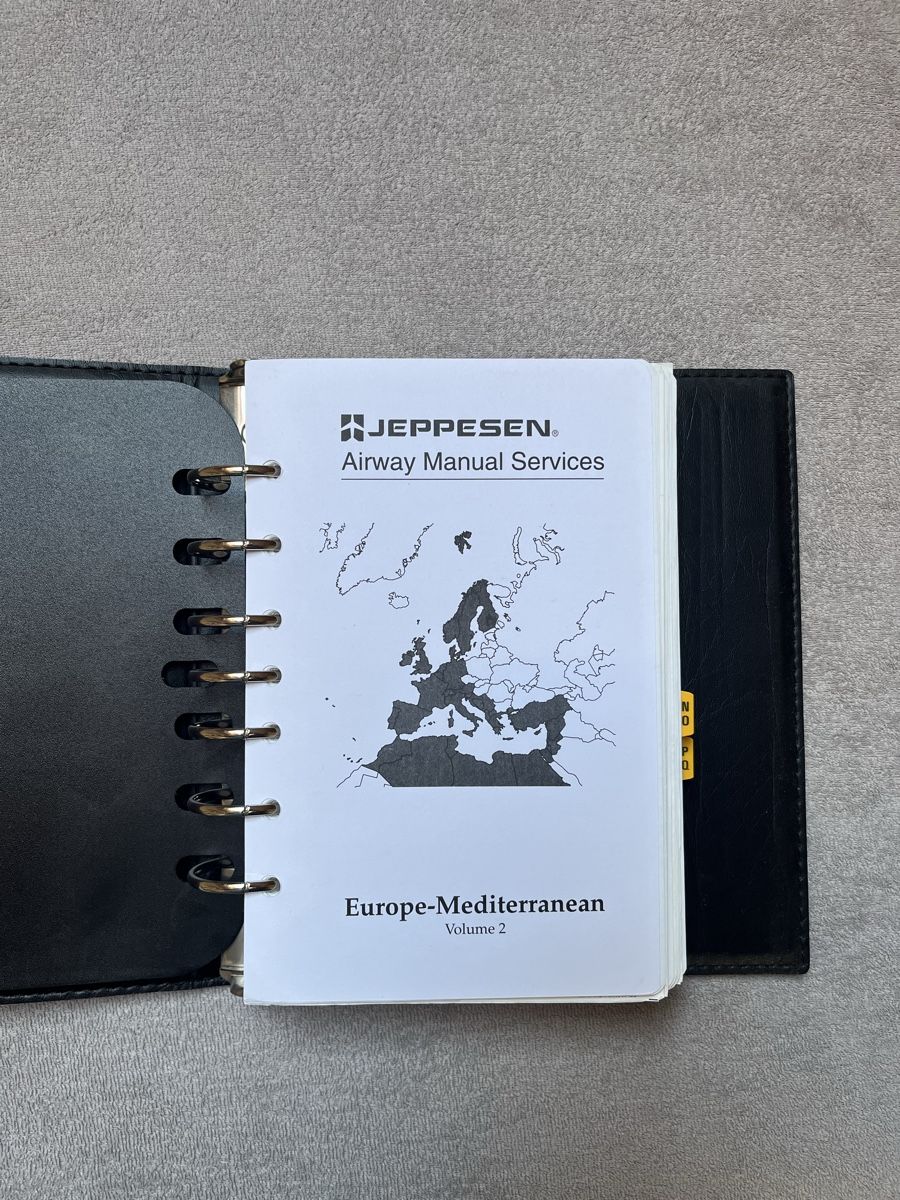 Libri: Jeppesen Flugkartensammlung – Usato da Arbon venduto da luk_h2cc 3