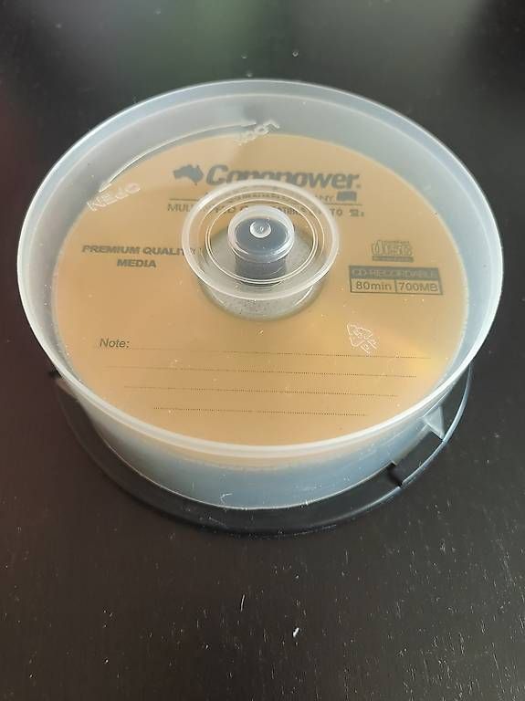CD & DVD-Rohlinge: Lot de 19 CD-R vierges 700 MB / 80 min – Neu (gemäss Beschreibung) aus Genève von sop_kbp2