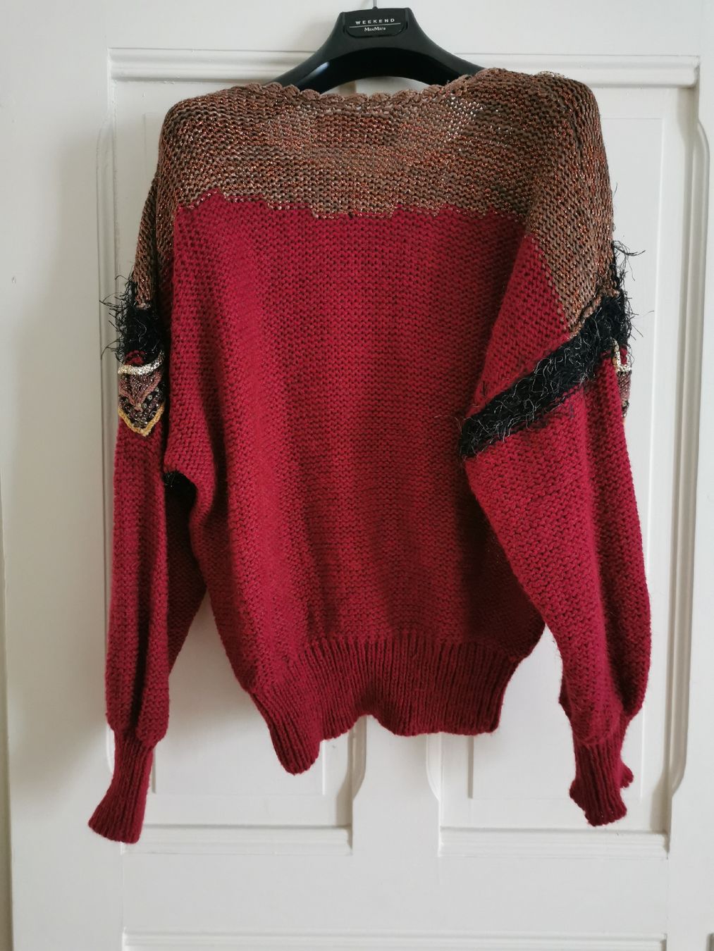 Maglioni & Felpe: einzigartiger Pullover, handgemacht mit Stickerei, Edna Ross – Usato da Zürich venduto da Hibiskus3 3
