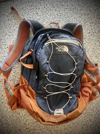 The North Face Borealis Classic Rucksack – Blau /Braunorange