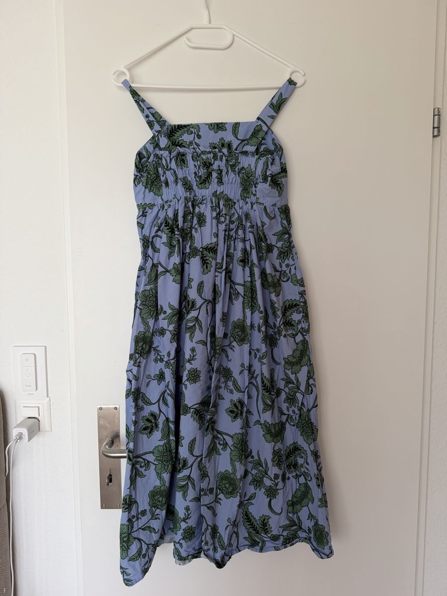 Zara Vestiti: Zara XS midi dress – Usato da Horgen venduto da Elizhadz 2