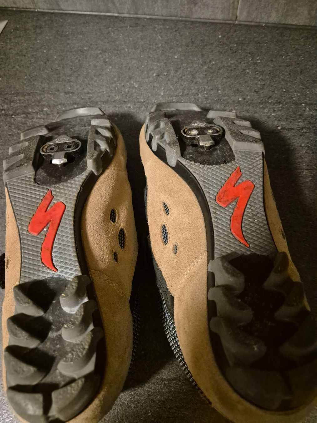 Specialized Scarpe da uomo: Specialized bicycle clip-in shoes – Usato da Essertes venduto da onezoneplay 6