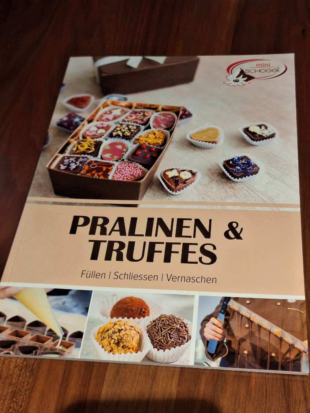 Bücher: 6x Koch, Grill, Back und Dessert Kochbuch – Neu (gemäss Beschreibung) aus Regensdorf von Schmim 1