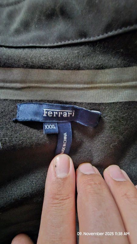 Ferrari Jacken: Ferrari 458 Softshell Jacke – Gebraucht aus Vacallo von mvtony 2