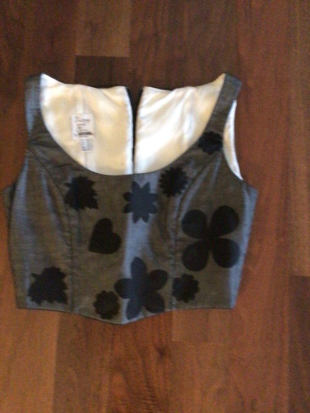 Moschino Top: Oberteil Moschino. Elegant – Usato da Zürich venduto da ElarmariodeRuth 3