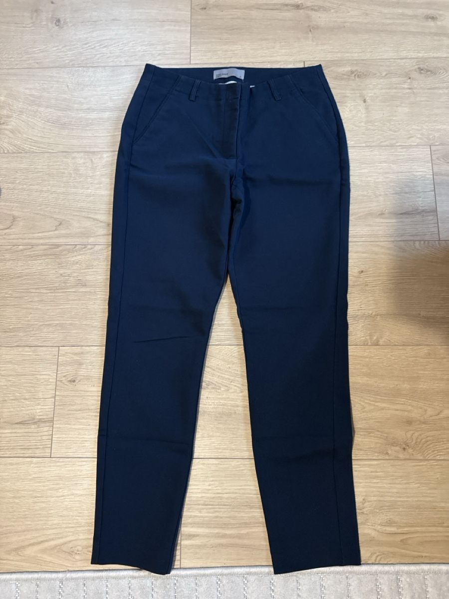 Vero Moda Pantalons: Pantalon Vero Moda 36 – Neuf (Voir description) à Belmont-Lausanne par Michelle_Srdr_