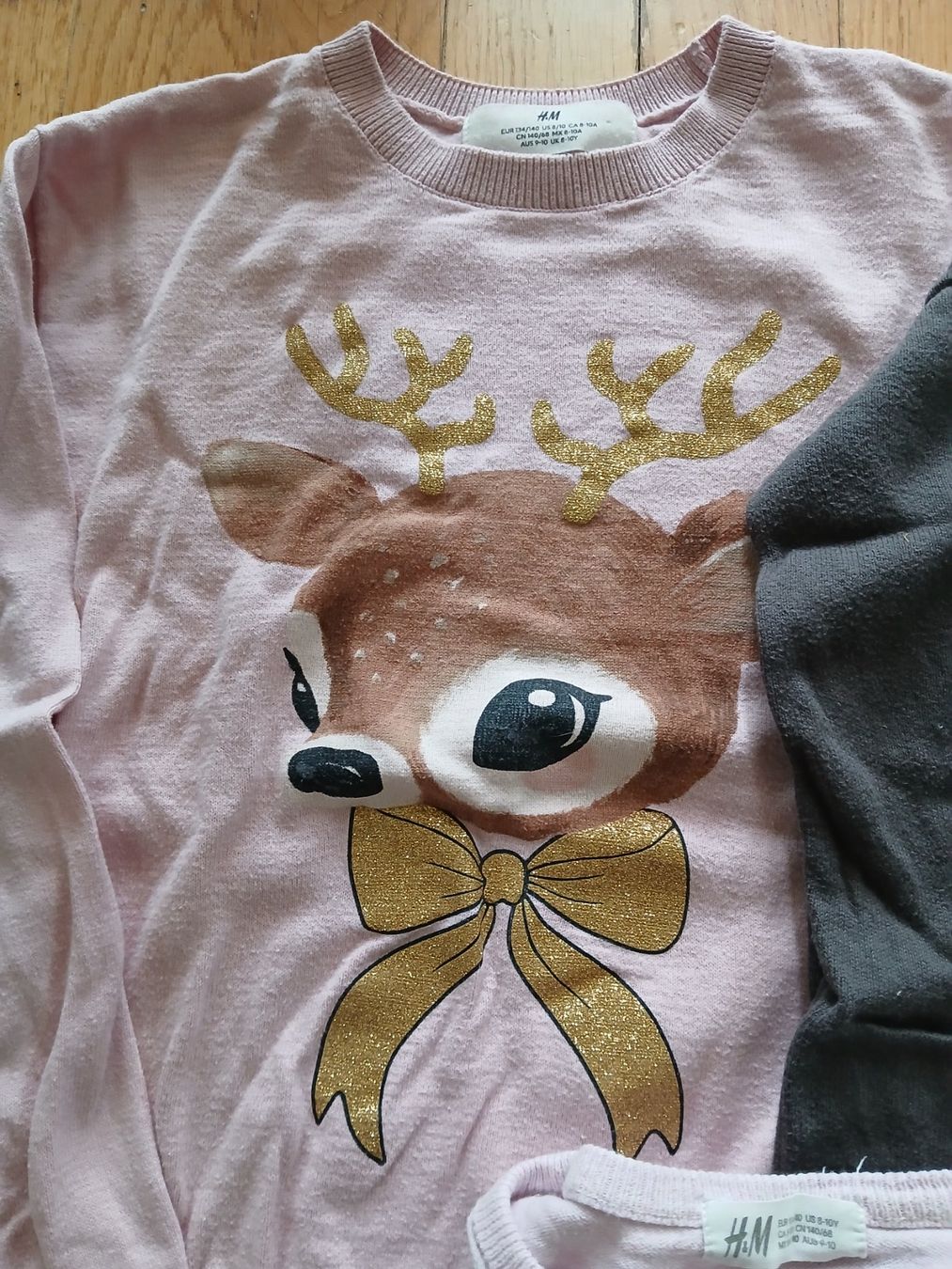 H&M Maglioni & Felpe: Mäschen Pullovers Grösse 134/140 – Usato da Worb venduto da Osterthal 1