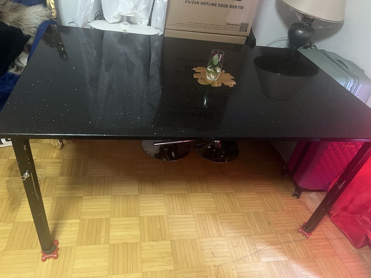 Tische: Marmor Tisch  – Gebraucht aus Schaffhausen von abi_c8ds