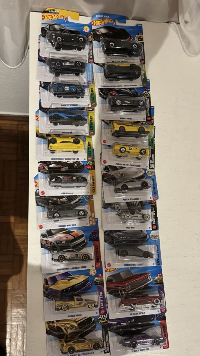 Hot Wheels Modellini d'auto: 20 Hot Wheels Autos – Nuovo e nell'imballaggio originale da zürich venduto da jelab01