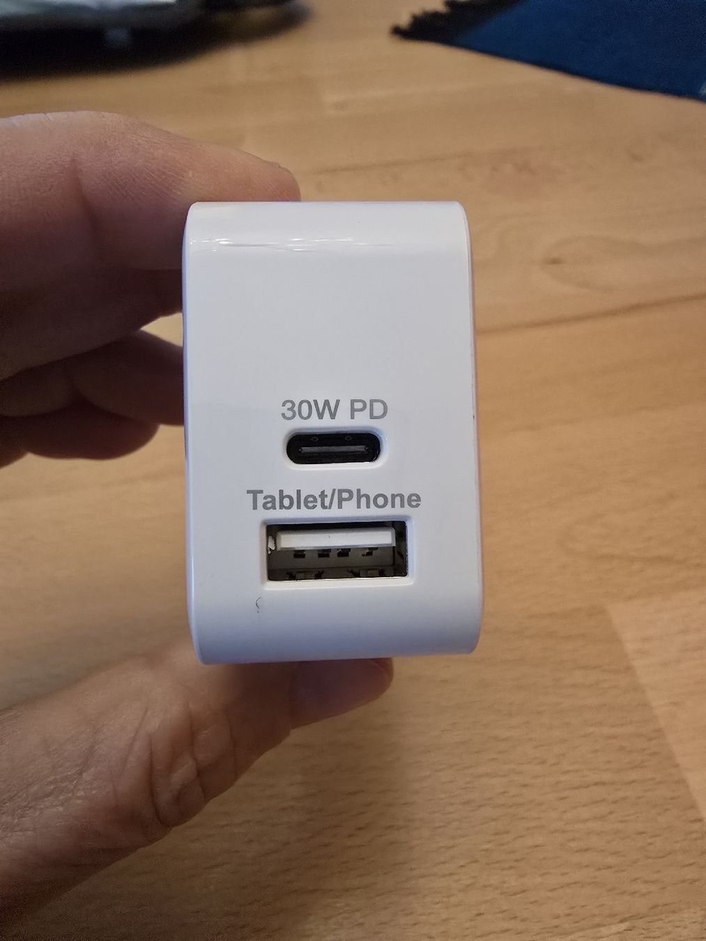Laufwerke & Adapter: Chargeur Naztech 30W USB-C + USB-A neuf – Neu (gemäss Beschreibung) aus BERN von froggyinternationale 2