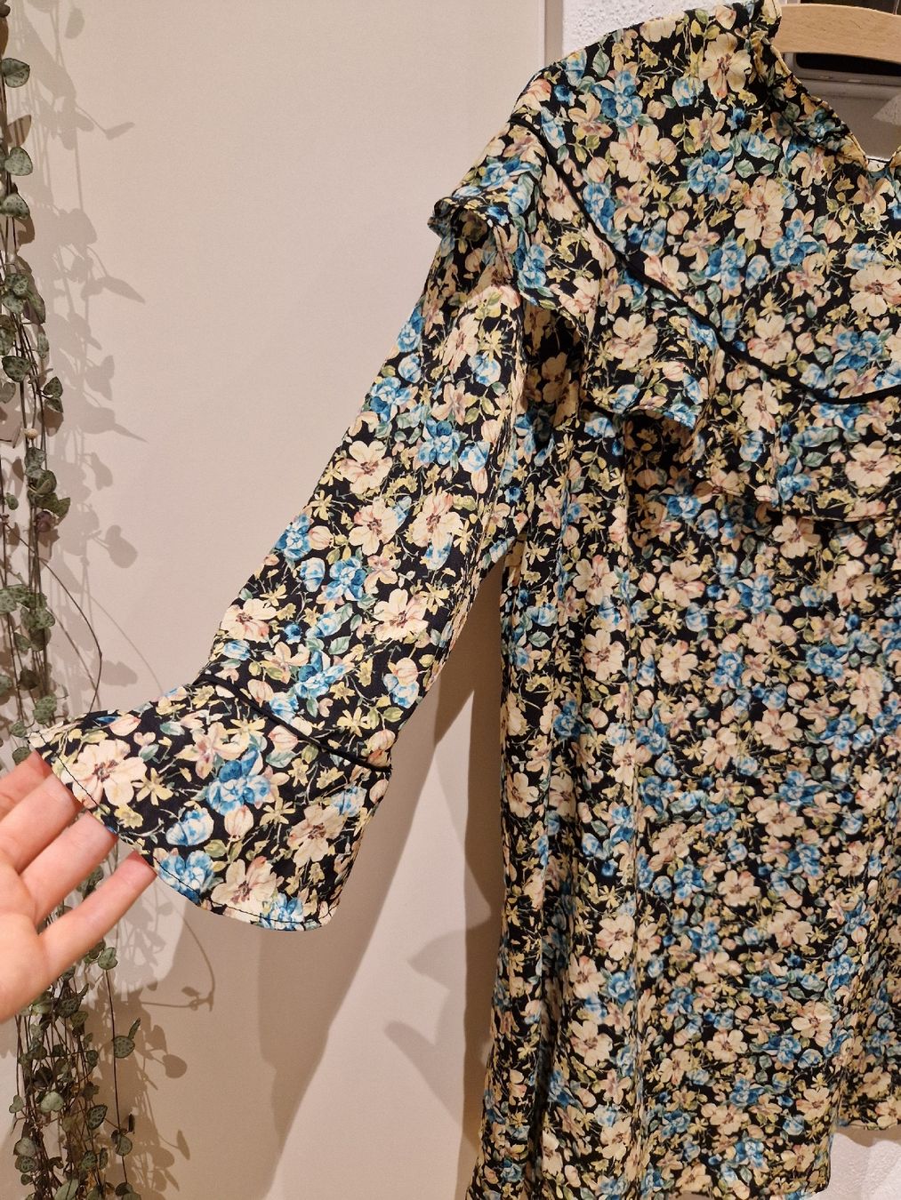 Zara Robes: Zara Kleid mit Blumenmuster – D'occasion à Luzern par rebsi02 1
