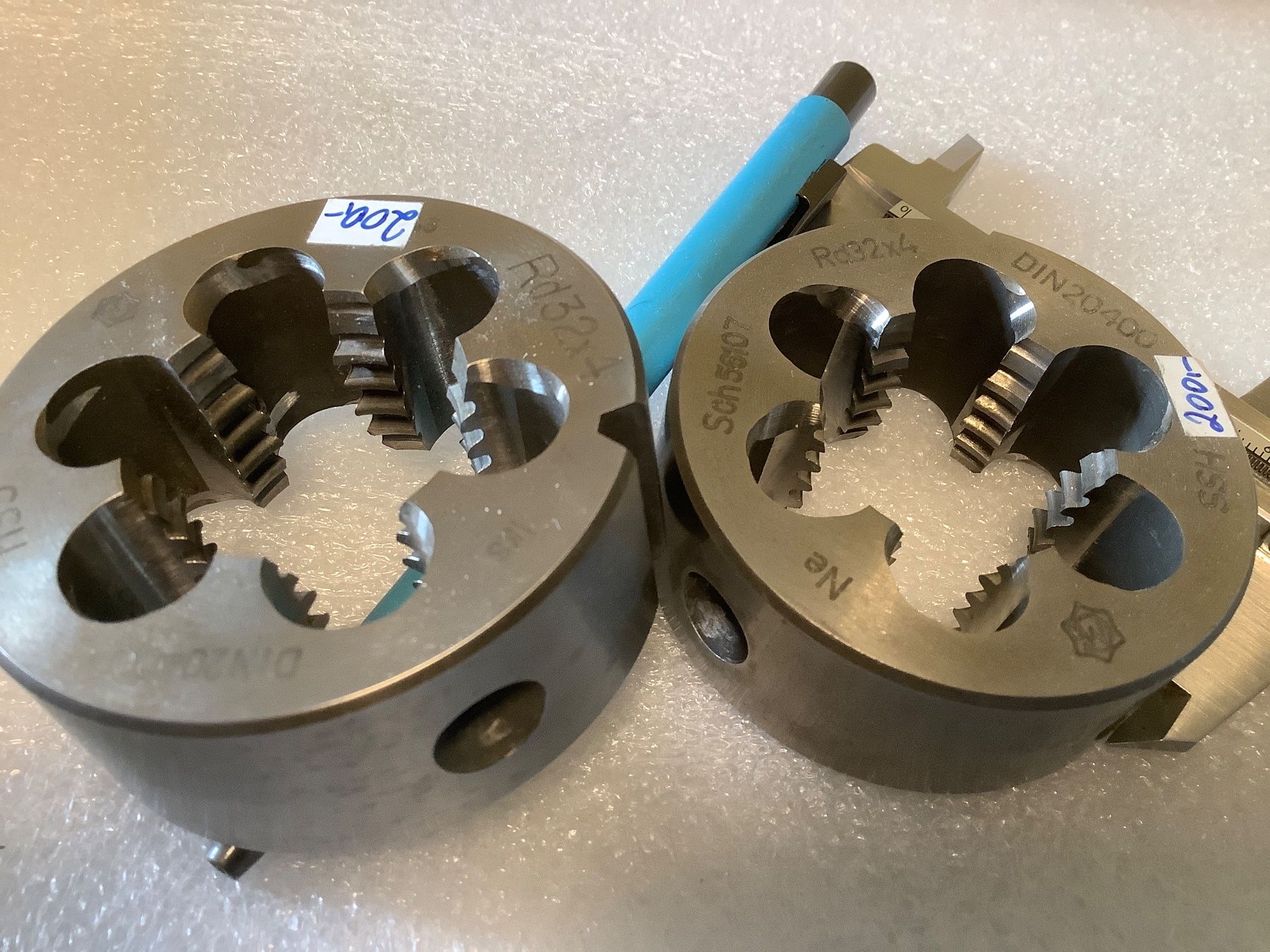 Alle Werkzeuge: Schneideisen Filière Rundgewinde Rd 32x4 rechts ODER links – Neu (gemäss Beschreibung) aus Widnau von frohsinn7 1