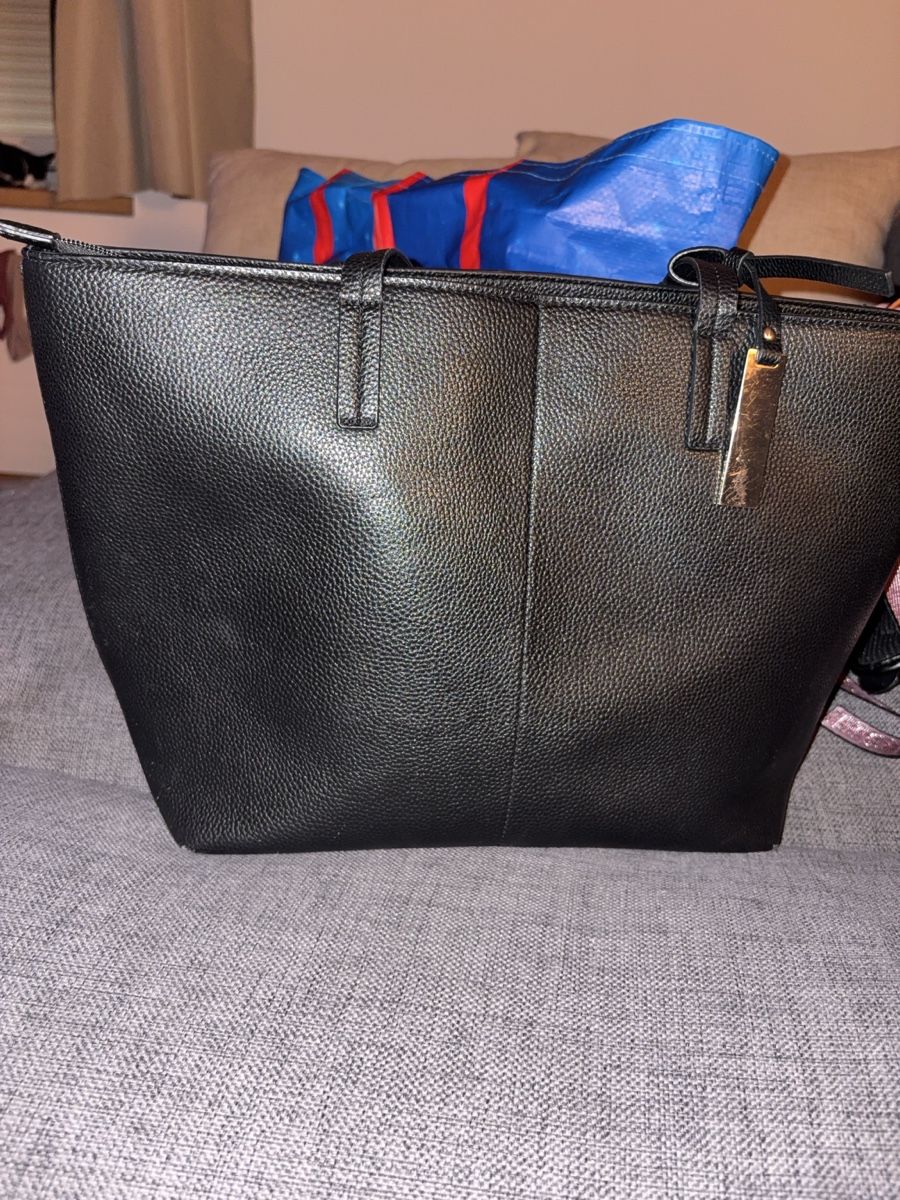 C&A Taschen für Damen: Tasche – Neu (gemäss Beschreibung) aus St. Gallen von ani_782p