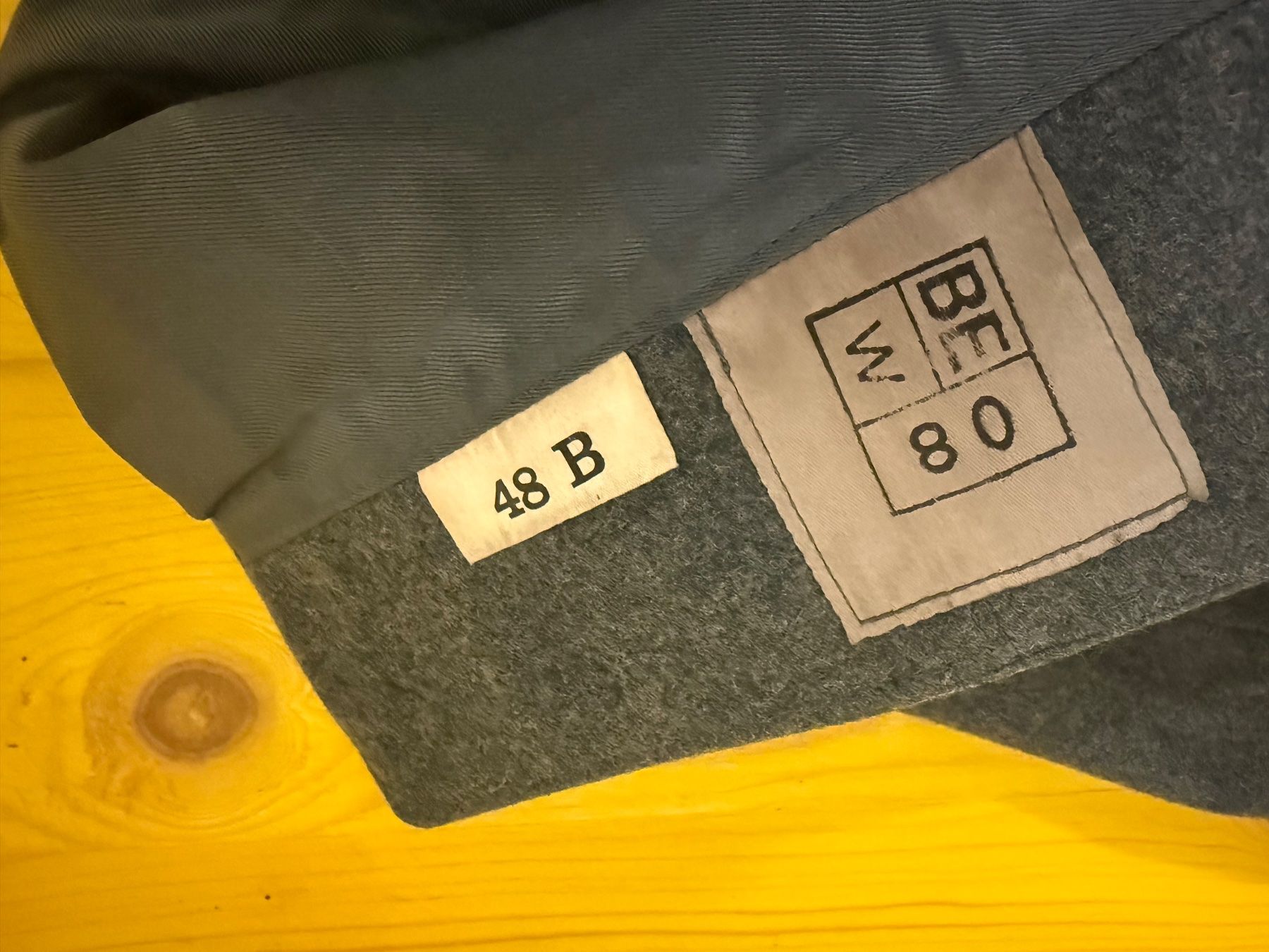 Schweizer Armee Uniformi: CH Uniform Ord. 72 der Versorgungstruppen – Usato da Wittnau venduto da Helvetia1 2