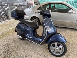 Piaggio Vespa GT 200