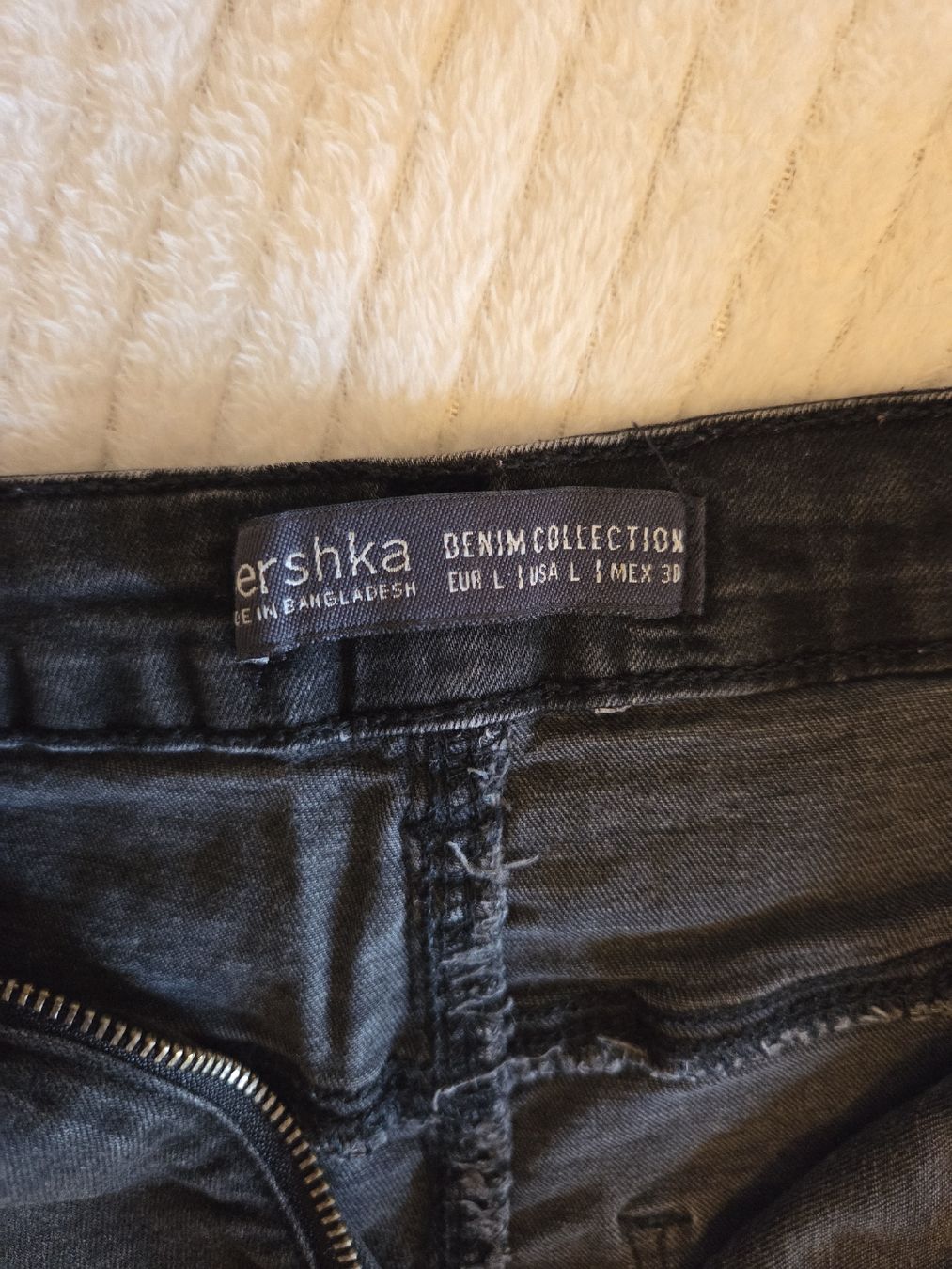 Bershka Hosen: short – Gebraucht aus Lausanne von hel_ll2g 2