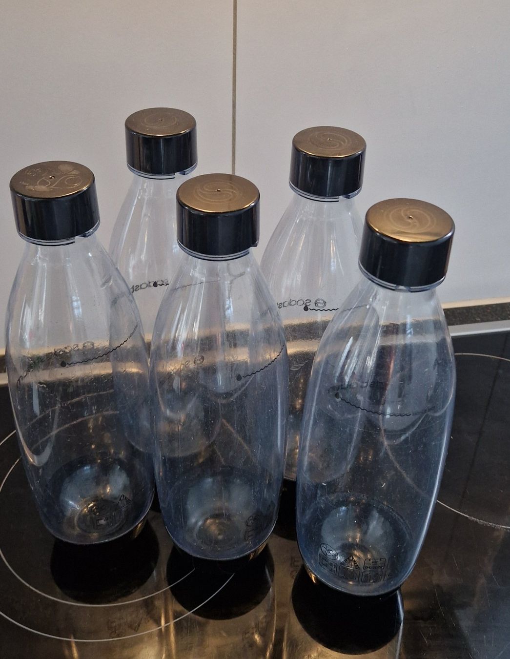 Sodastream Sonstiges für Haushalt & Wohnen: 5 x Sodastream Kunststoff Flaschen – Gebraucht aus Ebmatingen von Flitz88 3