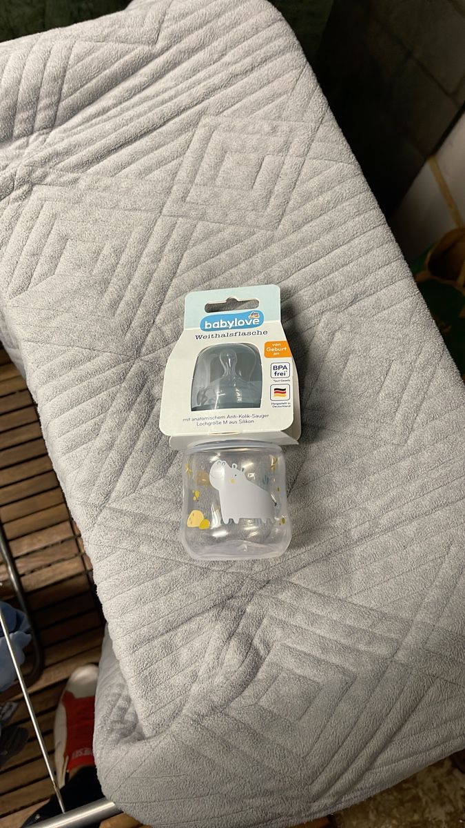 Pasti del neonato: Babylove Weithalsflasche neu – Nuovo (secondo la descrizione) da Hallau venduto da Riduan1