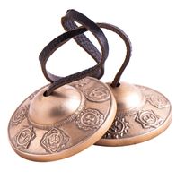 Zimbeln mit Chakra-Symbolen