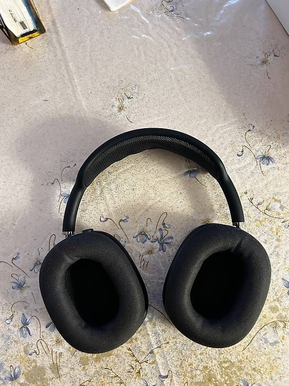 Apple Kopfhörer: AirPods Pro Max 2 Midnight – Neu und originalverpackt aus Genève von luk_5m7h 4