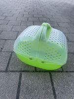 Praktische, grüne Transportbox für kleine Tier, Top Zuestand