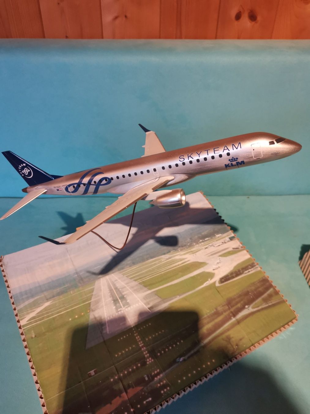Kit di modellismo & Modellini statici: Flugzeug-Modell, SKYTEAM – Usato da Giswil venduto da Zumsteed