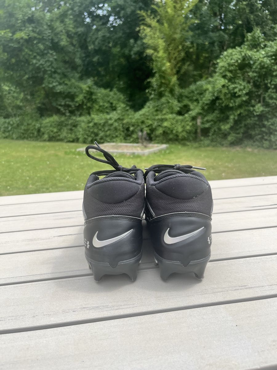 Nike Herrenschuhe: Nike Alpha menace 4 pro – Gebraucht aus Zweidlen von don-havanna 5