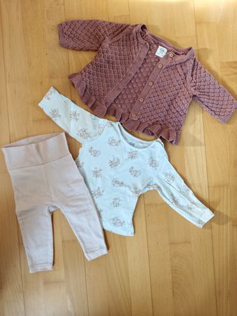 Schönes Baby Set C&A Strickjacke Langarmshirt Hose Grösse 68