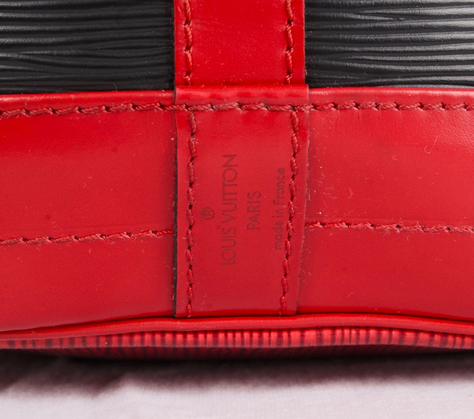 Louis Vuitton Taschen für Damen: Auth LOUIS VUITTON Noe big size epi leather. – Gebraucht aus Lausanne von Lamedusac 7