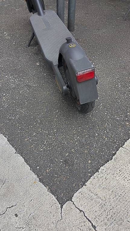 Scooter: E Scooter zu verkaufen  – Usato da Zürich venduto da 551155 3