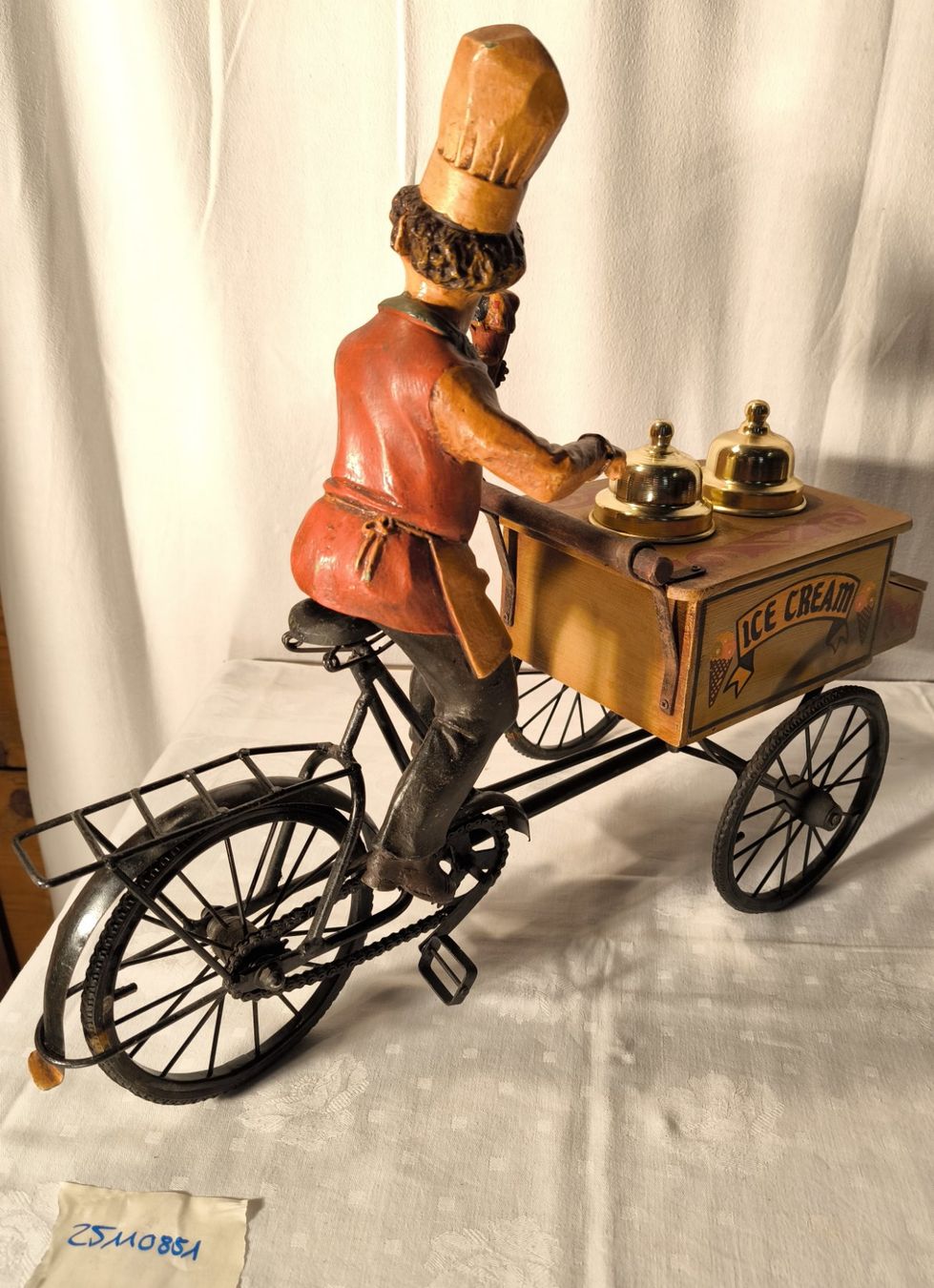 Figuren: Eisverkäufer Figur – Gebraucht aus Rorschacherberg von snOOpydOg11 5