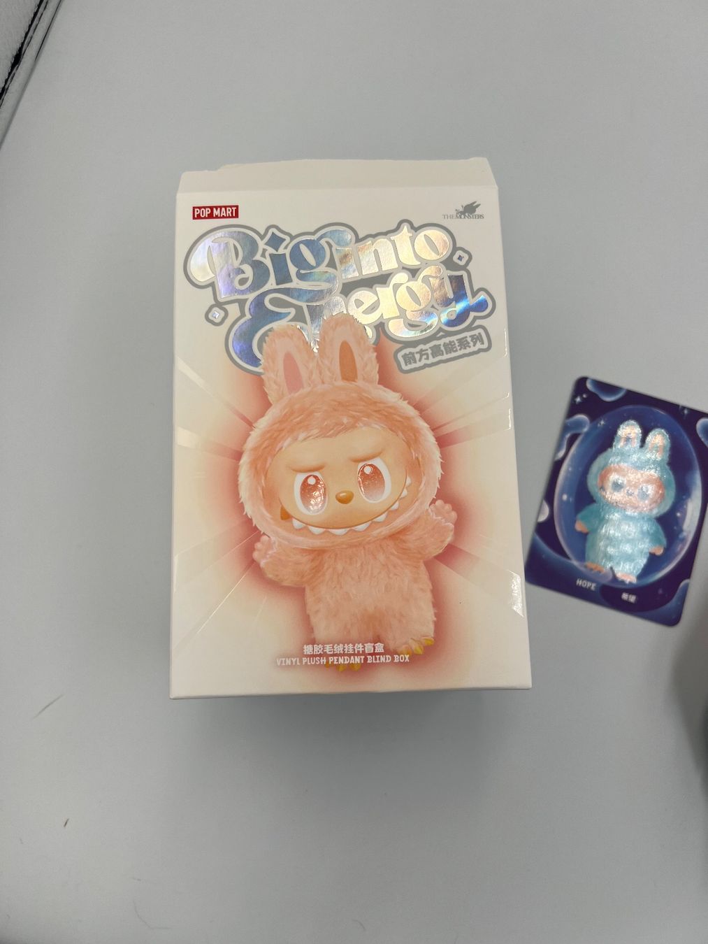 Labubu Big Into Energy Hope (Neu und originalverpackt) in Bern für CHF ...