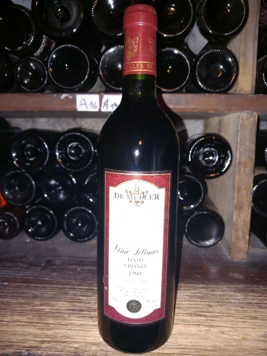 Vino: muller vina solimar tinto crianza 1999 – Nuovo e nell'imballaggio originale da Le locle venduto da juliensaran 1
