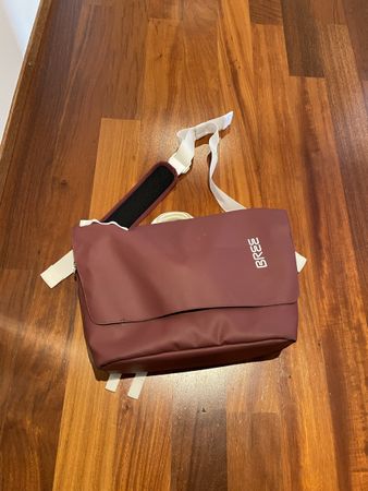 Bree Umhängetasche, wasserdicht, Laptopfach