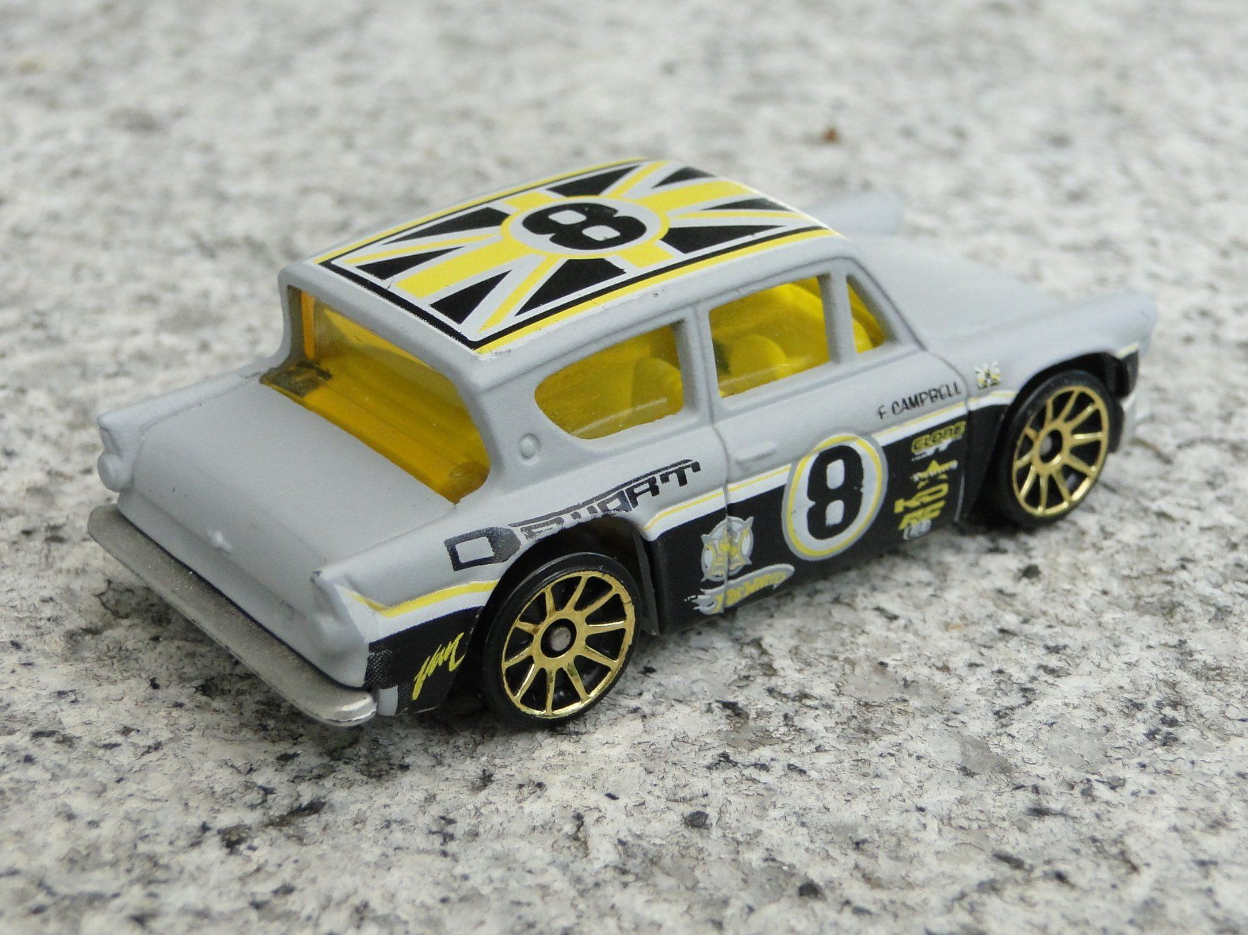 Hot Wheels Modellini d'auto: HOT WHEELS - FORD ANGLIA 105E – Nuovo (secondo la descrizione) da Killwangen venduto da cyrano56 1