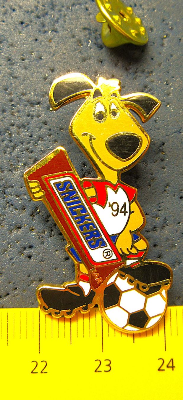 UEFA Placchette & Badge: FUSSBALL WORLD-CUP USA SNICKERS PIN – Usato da Ettingen venduto da Hausi4711